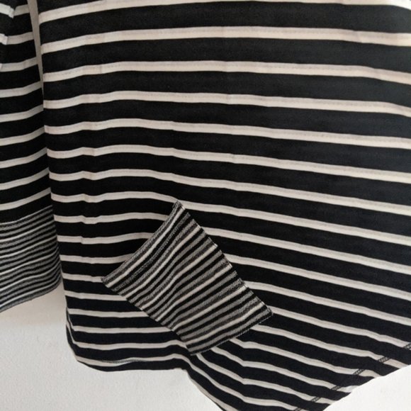 NWT New Cable & Gauge Hooded Striped Black and White Open Front Cardigan Size Sm - Picture 2 of 4